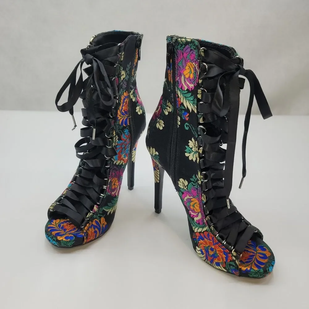 Steve Madden Fuego Embroidered Floral Lace-Up Peep-Toe Stiletto Booties Size 7